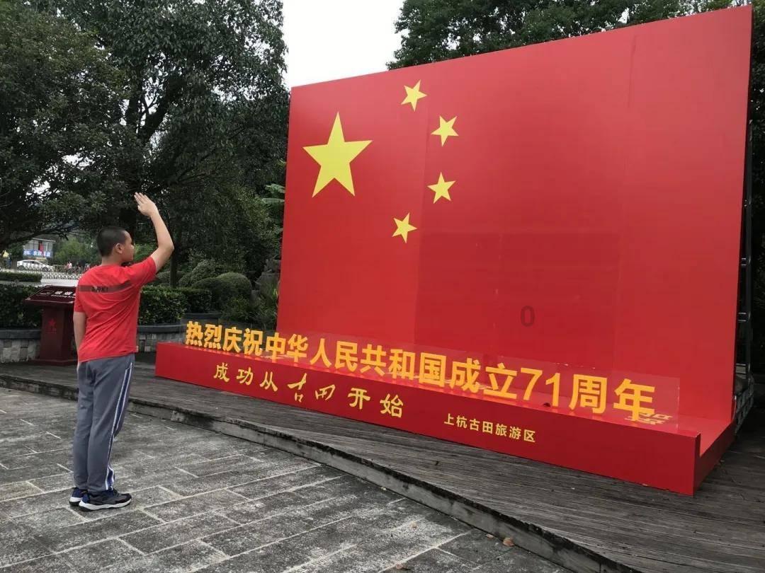 大众高尔两门版03年的前轮如何加油维修保养?游戏画面